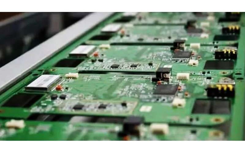 如何通過嵌入式技術提升PCBA工廠的技術實力？